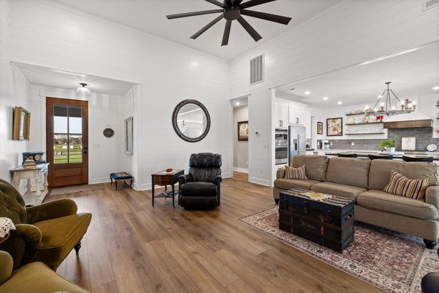 5853 Dalton Pike SE, Cleveland, TN 37323