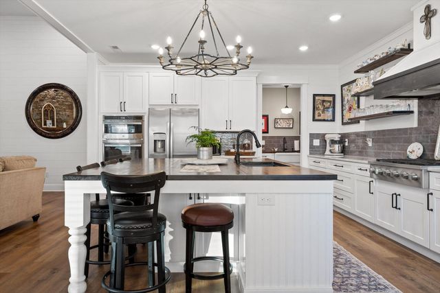 5853 Dalton Pike SE, Cleveland, TN 37323