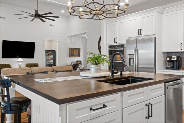 5853 Dalton Pike SE, Cleveland, TN 37323