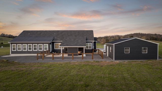 5853 Dalton Pike SE, Cleveland, TN 37323