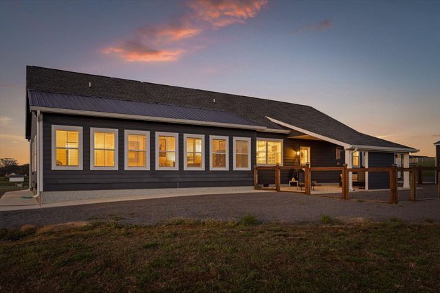 5853 Dalton Pike SE, Cleveland, TN 37323