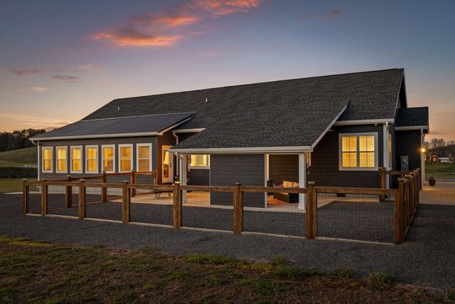 5853 Dalton Pike SE, Cleveland, TN 37323