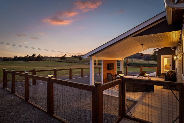 5853 Dalton Pike SE, Cleveland, TN 37323