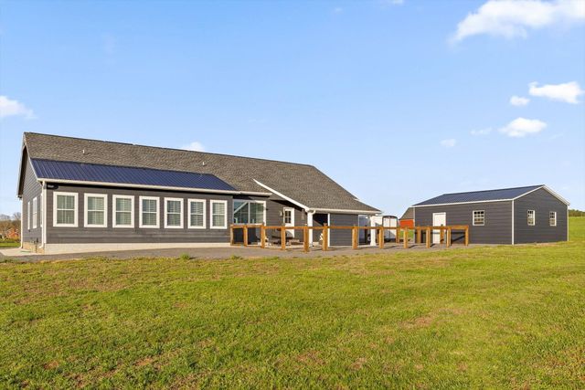 5853 Dalton Pike SE, Cleveland, TN 37323