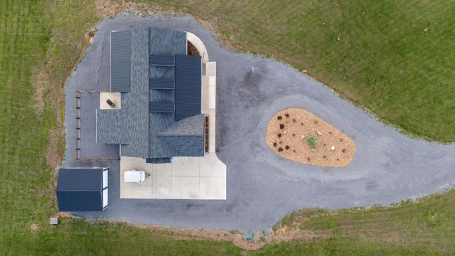 5853 Dalton Pike SE, Cleveland, TN 37323