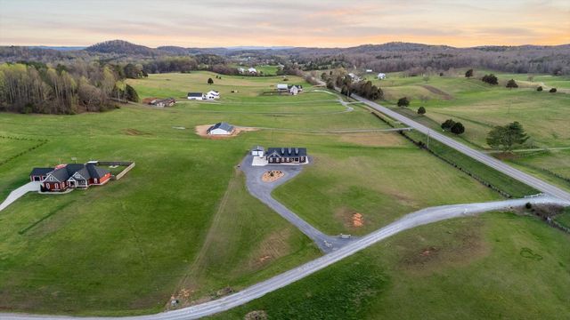 5853 Dalton Pike SE, Cleveland, TN 37323