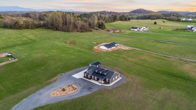 5853 Dalton Pike SE, Cleveland, TN 37323