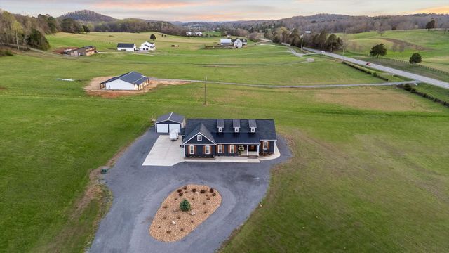 5853 Dalton Pike SE, Cleveland, TN 37323