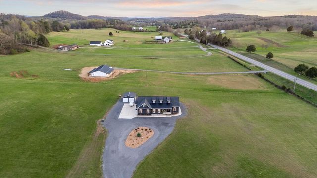 5853 Dalton Pike SE, Cleveland, TN 37323