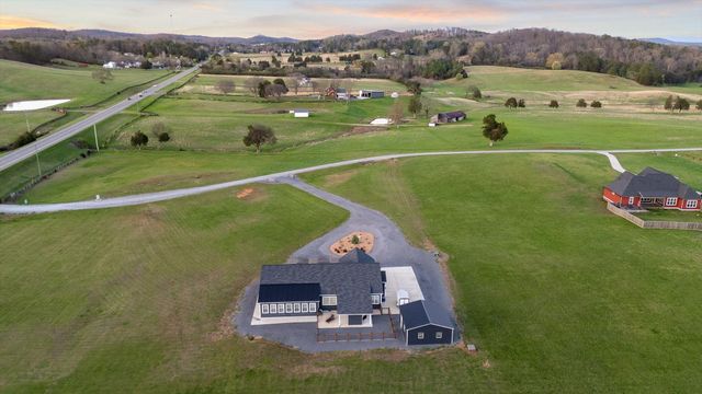 5853 Dalton Pike SE, Cleveland, TN 37323