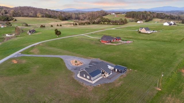 5853 Dalton Pike SE, Cleveland, TN 37323