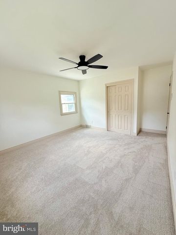 220 GLENDALE RD, Havertown, PA 19083