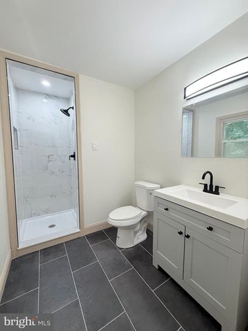 220 GLENDALE RD, Havertown, PA 19083