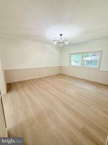 220 GLENDALE RD, Havertown, PA 19083