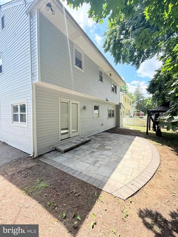 220 GLENDALE RD, Havertown, PA 19083