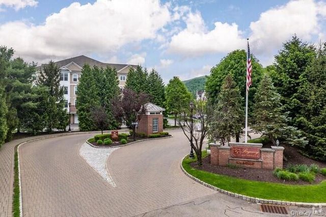 811 Regency Drive 802, Fishkill, NY 12524