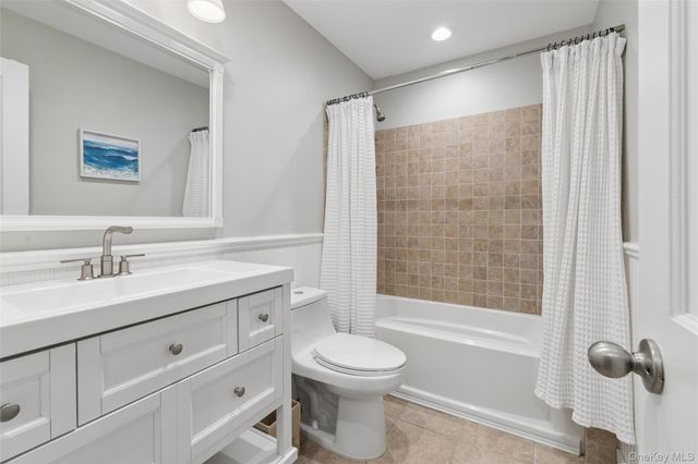 131 Lewis Road, East Quogue, NY 11942