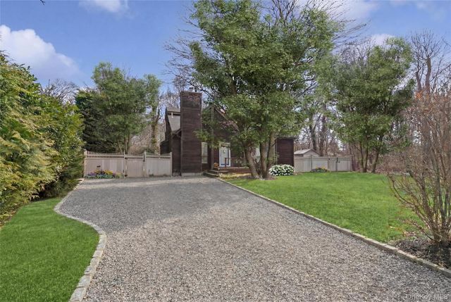 131 Lewis Road, East Quogue, NY 11942