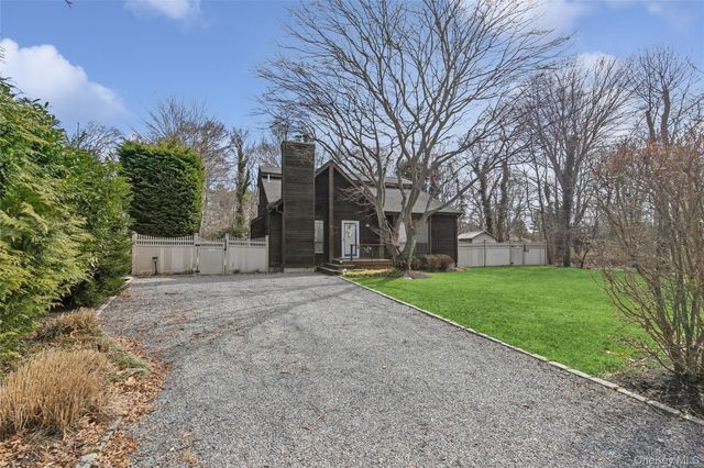 131 Lewis Road, East Quogue, NY 11942