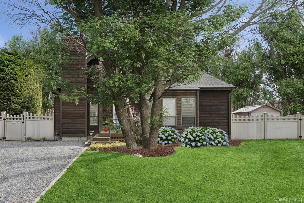 131 Lewis Road, East Quogue, NY 11942