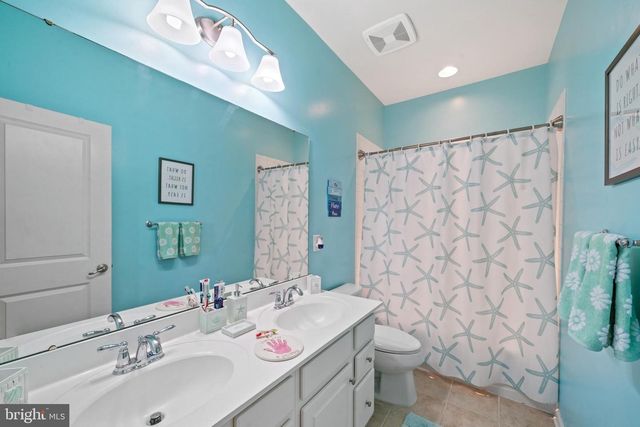 22715 MUSCADINE DR, Clarksburg, MD 20871