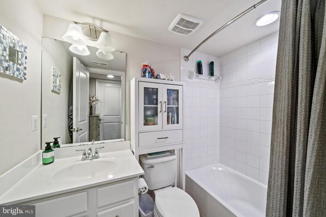 22715 MUSCADINE DR, Clarksburg, MD 20871
