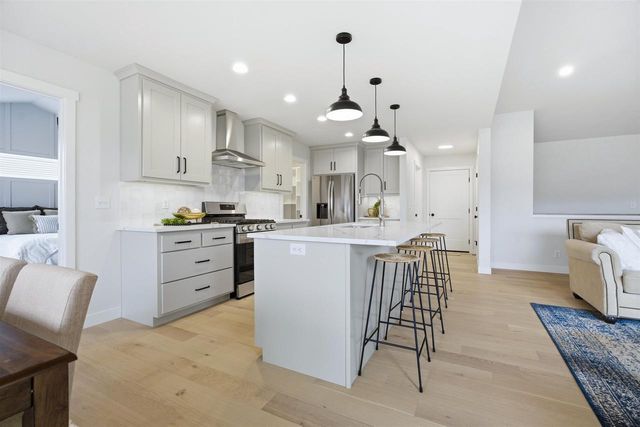 W5845 ROUNDSTONE PLACE, Menasha, WI 54952