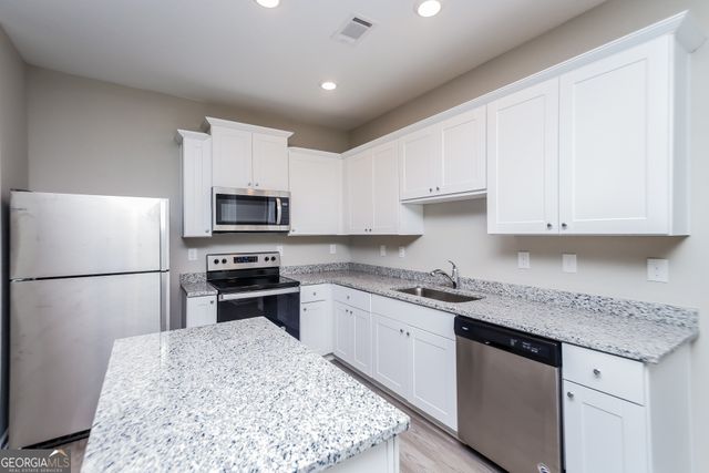 85 Michelle Way, Covington, GA 30016