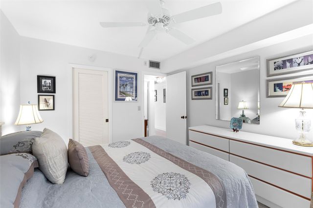 1032 Oakridge D 1032, Deerfield Beach, FL 33442