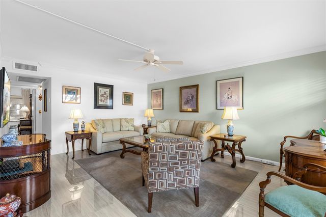 1032 Oakridge D 1032, Deerfield Beach, FL 33442