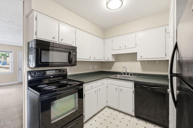 2604 Brafferton Court, Raleigh, NC 27604