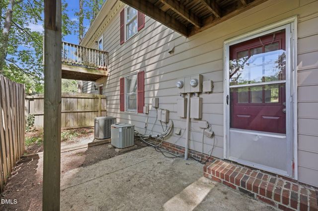 2604 Brafferton Court, Raleigh, NC 27604