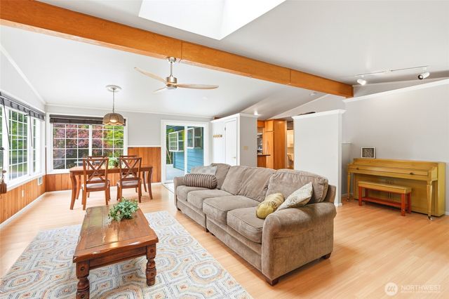 4243 Timberline Road, Clinton, WA 98236