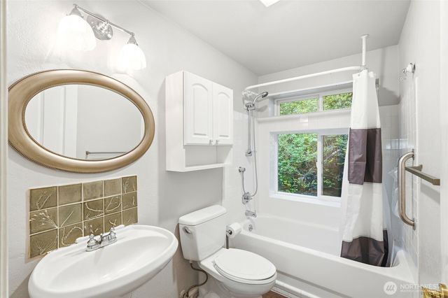 4243 Timberline Road, Clinton, WA 98236