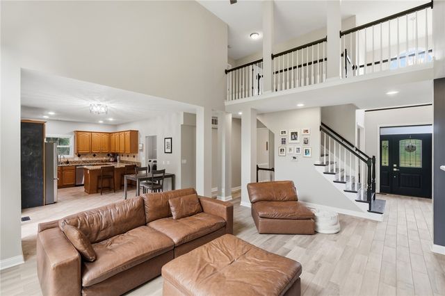 7260 Stone Ridge Drive, Springboro, OH 45066