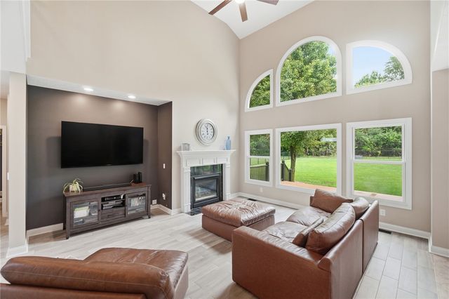 7260 Stone Ridge Drive, Springboro, OH 45066