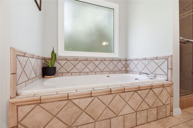 7260 Stone Ridge Drive, Springboro, OH 45066