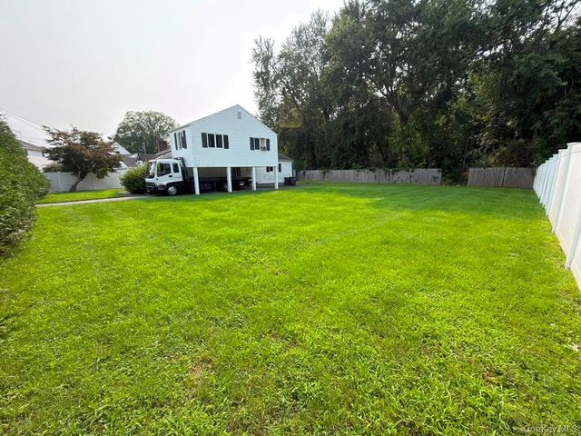 9 Babbitt Court, Elmsford, NY 10523