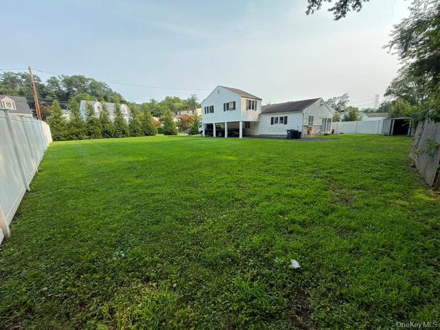 9 Babbitt Court, Elmsford, NY 10523