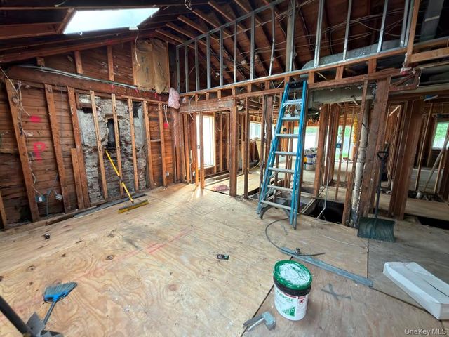 9 Babbitt Court, Elmsford, NY 10523