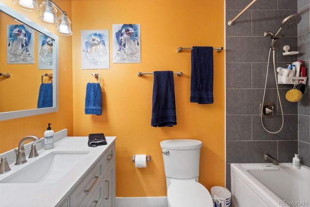 6652 Zinnia Street, Arvada, CO 80004