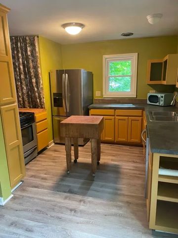 604 E Lafayette Street A, Fayetteville, AR 72701