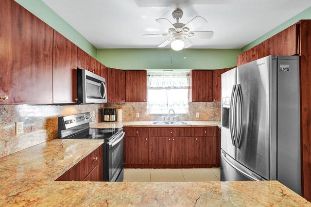 515 NE 139 Street, North Miami, FL 33161