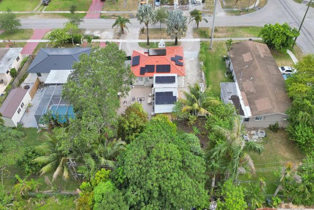 515 NE 139 Street, North Miami, FL 33161