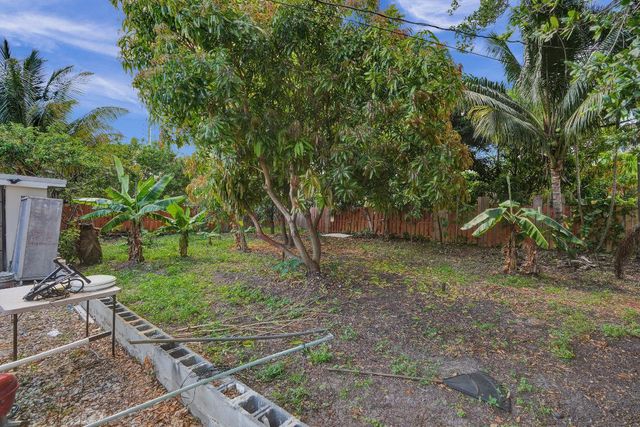 515 NE 139 Street, North Miami, FL 33161