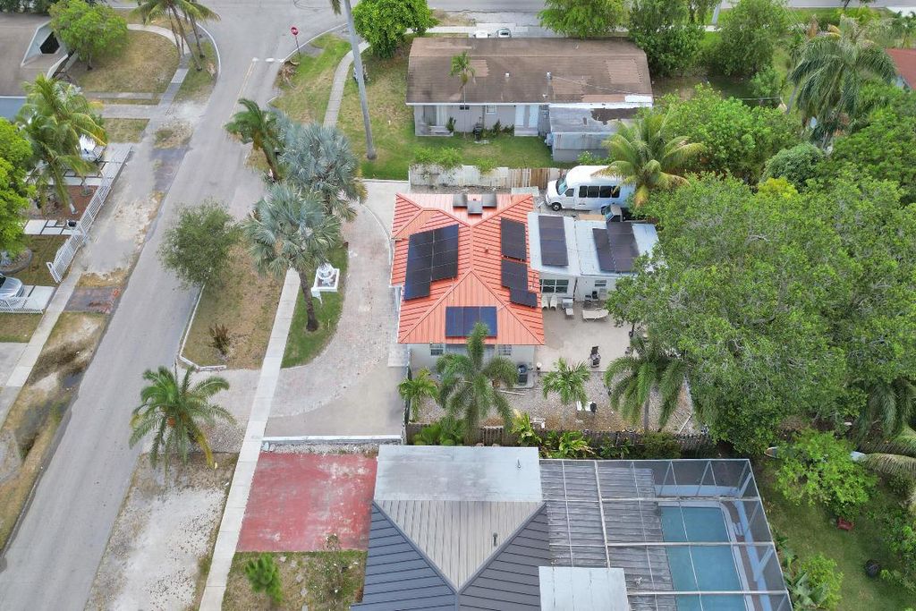 515 NE 139 Street, North Miami, FL 33161