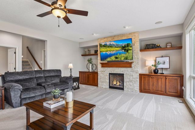 16527 75th Avenue N, Maple Grove, MN 55311