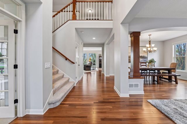 16527 75th Avenue N, Maple Grove, MN 55311