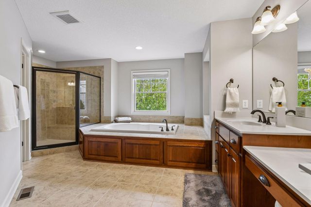 16527 75th Avenue N, Maple Grove, MN 55311