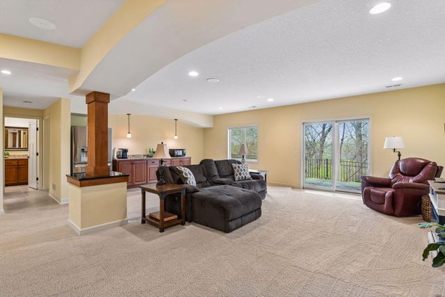 16527 75th Avenue N, Maple Grove, MN 55311